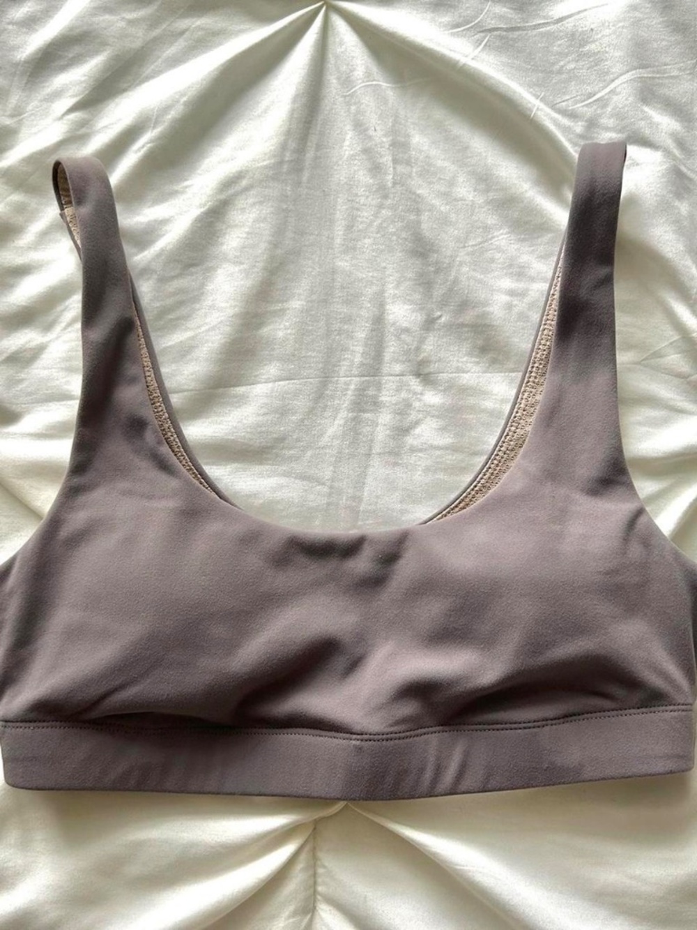 Vuori Daily Bra Grey Gray Smoke Small S Worn once! EUC